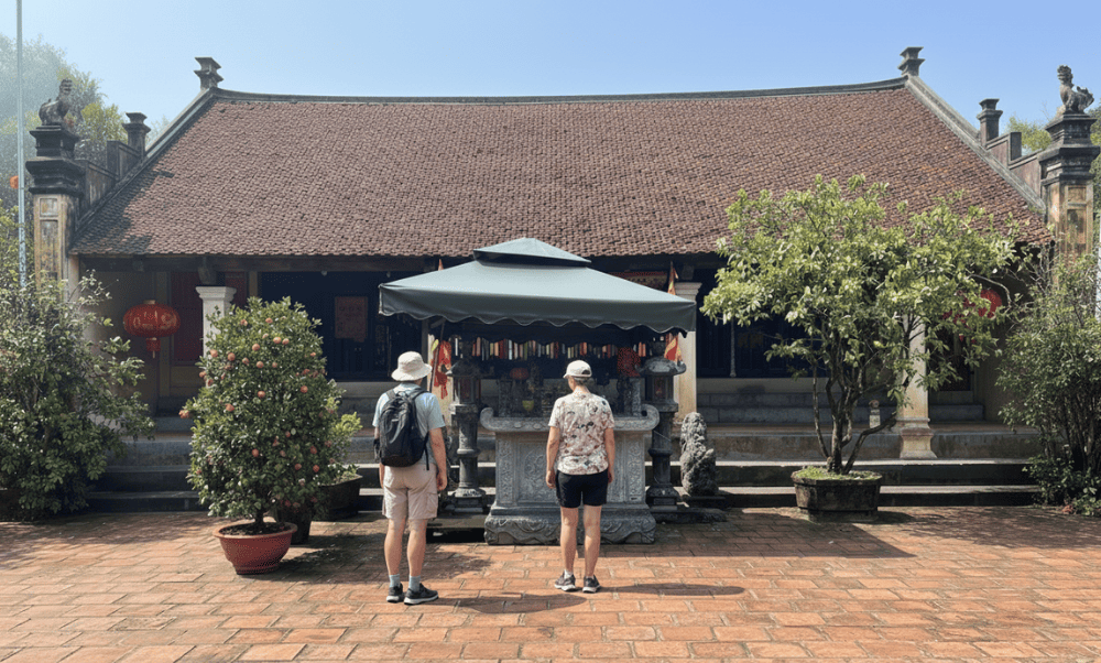 The Ngo Quyen Temple and Mausoleum complex was built on Cam Hill